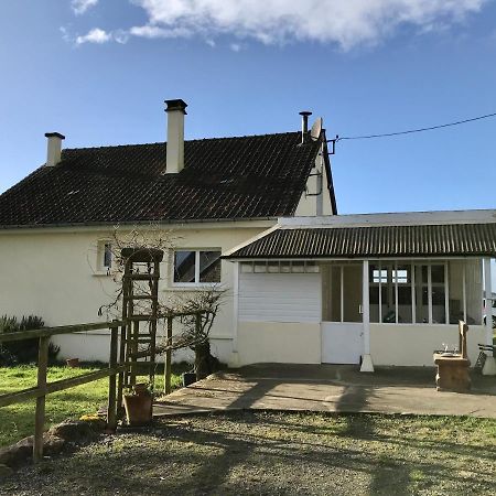 Gite Cottage Chaleureux En Pleine Campagne Vue Sur Les Monts Et Forets Et Le Chateau De Carrouges ภายนอก รูปภาพ