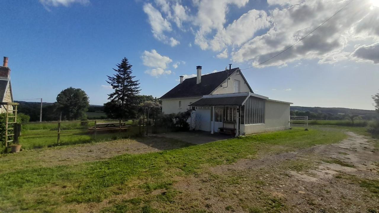 Gite Cottage Chaleureux En Pleine Campagne Vue Sur Les Monts Et Forets Et Le Chateau De Carrouges ภายนอก รูปภาพ